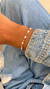 Pulseira mini pérolas barrocas - comprar online