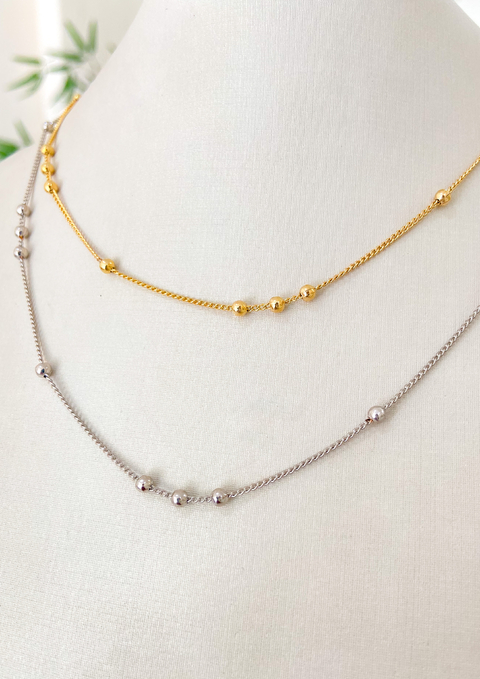 Colar mini bolas