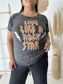 REMERA JASPEADA ROCK -  Tienda Enriqueta Ciudad Jardin - Calzado y ropa con estilo para mujeres reales