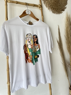 REMERA FRIENDS -  Tienda Enriqueta Ciudad Jardin - Calzado y ropa con estilo para mujeres reales