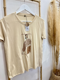 Remera lisa -  Tienda Enriqueta Ciudad Jardin - Calzado y ropa con estilo para mujeres reales