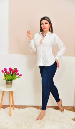 Blusa tipo seda