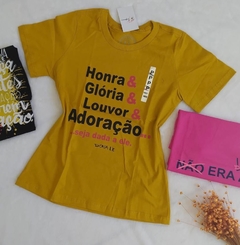 T-shirt com frase