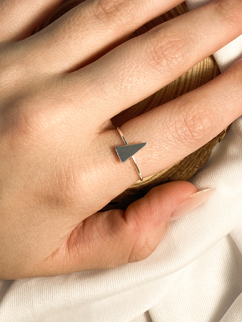 Anel Triângulo - Prata 925