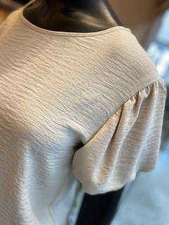 Blusa Crepe Manga Balonê - comprar online