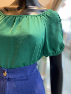 Blusa Lisa na internet