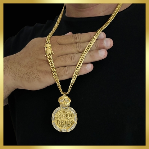 Corrente com pingente banhado a ouro