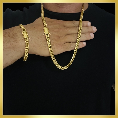 Corrente Grumet lacraia banhada a ouro