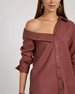 Camisa ombro deslocado