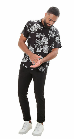 CAMISA MANGA CURTA REGULAR VISCOSE DARK ROSE PRETO/BRANCO na internet