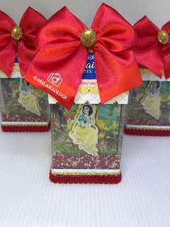 Caixa Milk com visor do tema Branca de Neve