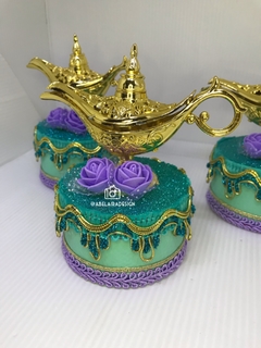 Caixa redondinha do tema Jasmine - comprar online