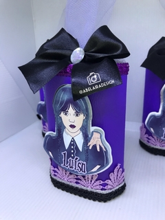 Biscoito look do tema Wandinha - comprar online