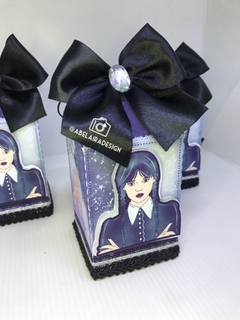 Caixa milk do tema Wandinha - comprar online