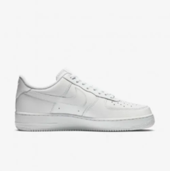 Nike Air Force 1 na internet