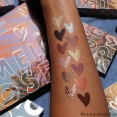 Off Melrose - Colourpop en internet