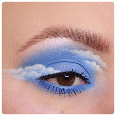 On Cloud Blue by Colourpop en internet
