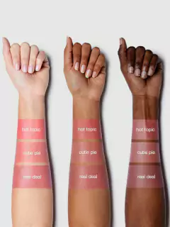 Color Bloom Rubor liquido matte - Hot Topic - Glow Up