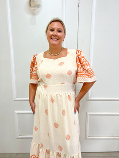 Vestido Longo com decote quadrado