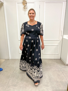 Vestido Longo com decote quadrado - Jaque Petry Modas