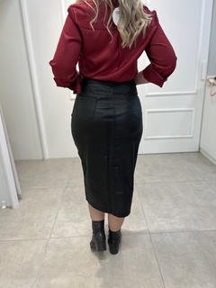 Saia Midi Resinada - Peça com Elastano - Conforto sem perder o Estilo - comprar online