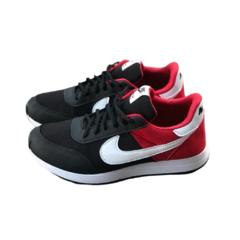 Tênis Nike Neo