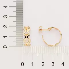 Brinco Meia Argola Ondulada Vazada Feminina Rommanel Banhada Ouro 18k - Farinni Joias