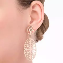 Brinco Oval Trabalhado Folhagem Banhado A Ouro 18k na internet