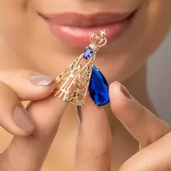 Gargantilha Nossa SenhoraAparecida Banhada A Ouro 18k Com Zircônias E Cristais na internet