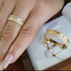 Kit Alianças E Anel Para Noivado E Casamento Em Ouro 18k Com Friso Diamantadas