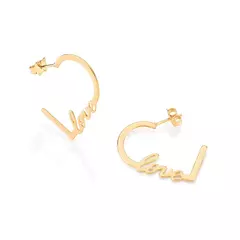 Brinco Meia Argola Love Banhado a Ouro 18k Cód. 527057