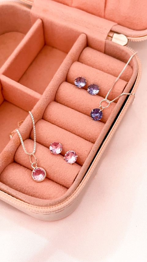 CONJUNTO COLAR E BRINCO ZIRCÔNIA LILÁS REDONDO