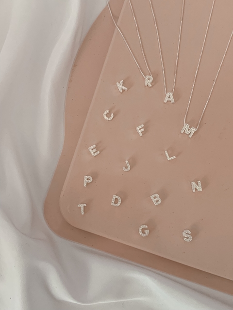 COLAR LETRA CRAVEJADA