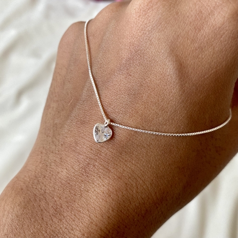 Colar ponto de luz coração