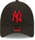 GORRA NEW ERA 940 AF MLB NEW YORK NY YANKEES BLKATR NEGRO CON ROJO
