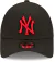 GORRA NEW ERA 940 AF MLB NEW YORK NY YANKEES BLKATR NEGRO CON ROJO
