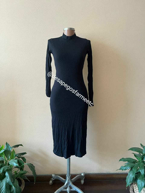Vestido preto golinha Lá Lina