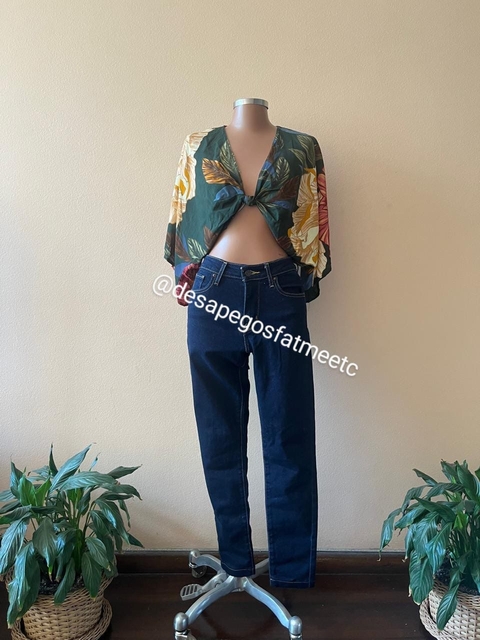 Blusa Cropped Rosa Cerrado