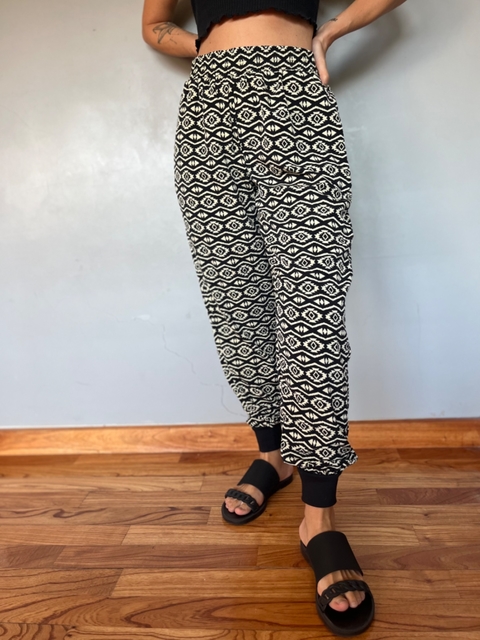 PANTALON FINITO BABUCHA TRAMADO NEGRO Y BEIGE SOCIALITE T.S