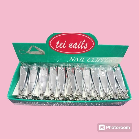 CAJA DE CORTA UÑAS CHICAS X 24U # NO.602