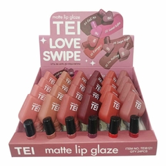 LABIAL LIQUIDO LOVE SWIPE / TEI # 8121