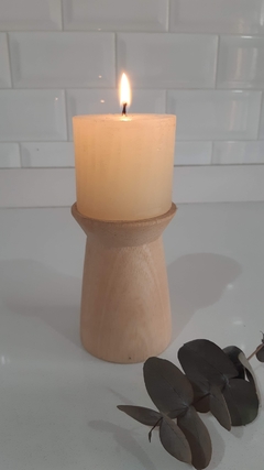 Candelabro de madera
