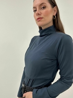 Blusa Ana Azul Marinho na internet