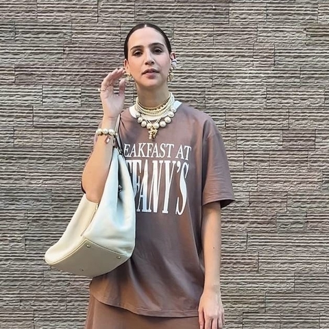 Camiseta oversized Breakfast at Tiffany’s