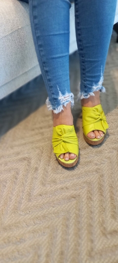 Tamanco Keyte na internet