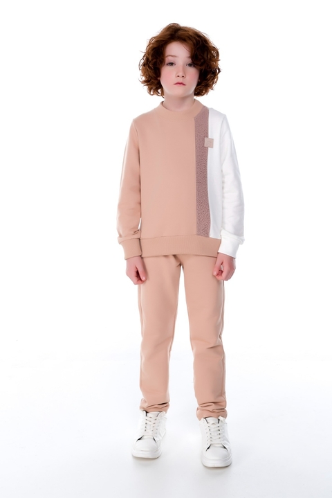 Conjunto Blusão com recorte e calça basica de moletom