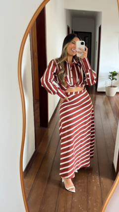 SAIA PATRICIA MIDI LISTRAS na internet