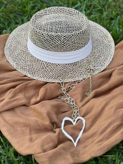 Lenka Chain Gold con Corazon Largo