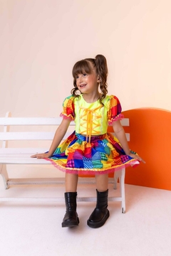 Conjunto Junino Infantil Luxo Manu Verde Neon Caipira Festa São João Quadrilha Banana Club Gola Redonda - comprar online