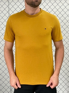 Camiseta Tommy - Novos Ares Store